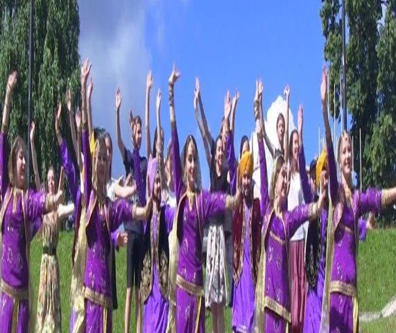 foreigner bhangra dancers jaipur