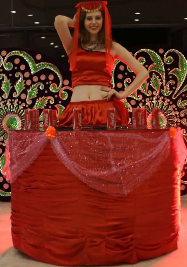 foreigner dancing table act jaipur