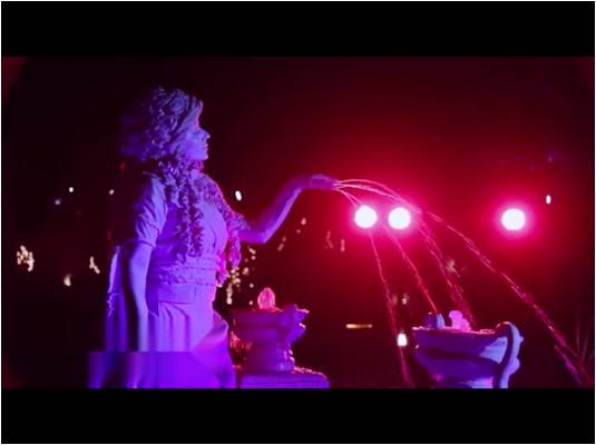 foreigner fountain girl act jaipur
