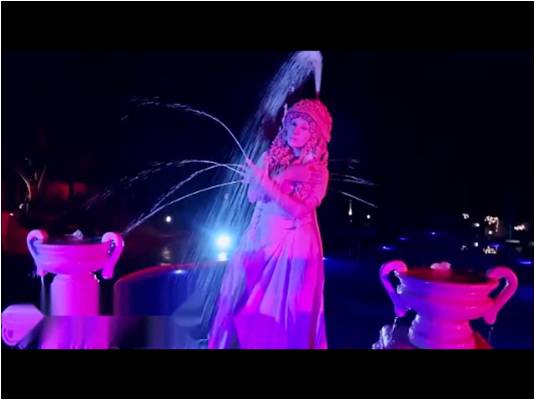 best foreigner fountain girl jaipur