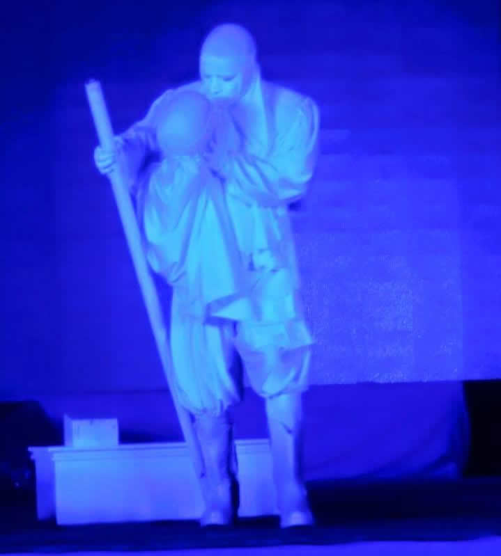 best white living statue jaipur